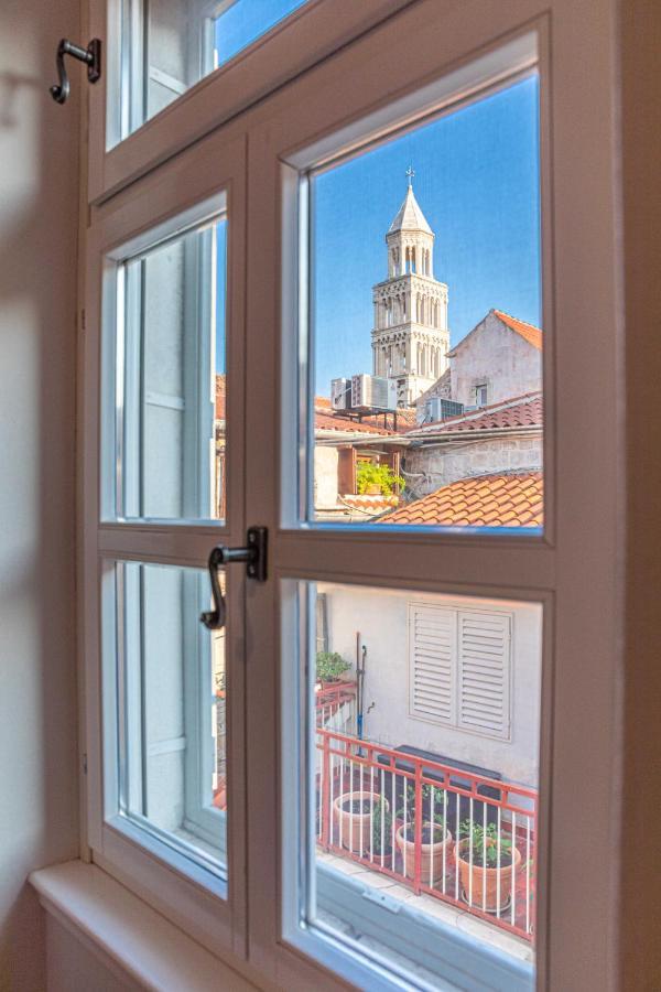 Within Ancient Walls Split Exterior foto